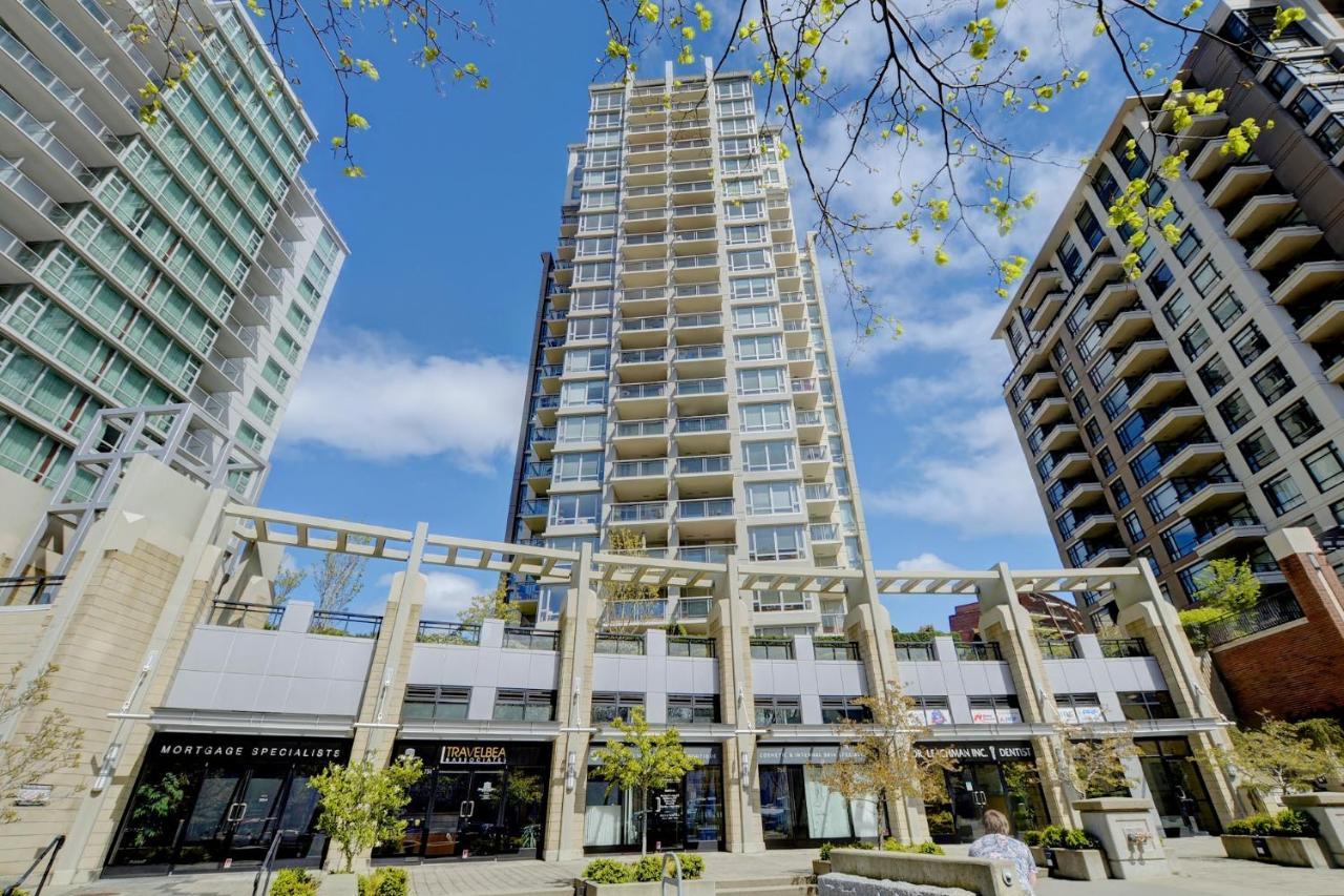 The Astoria Flair Apartment Victoria Bagian luar foto